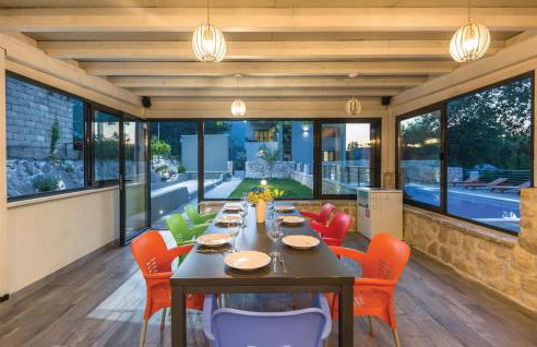 Six-Bedroom Holiday Home In Zagvozd - Foto 3