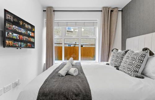 2BR Spacious Flat I King Bed I Desk I Parking X2 - Foto 19