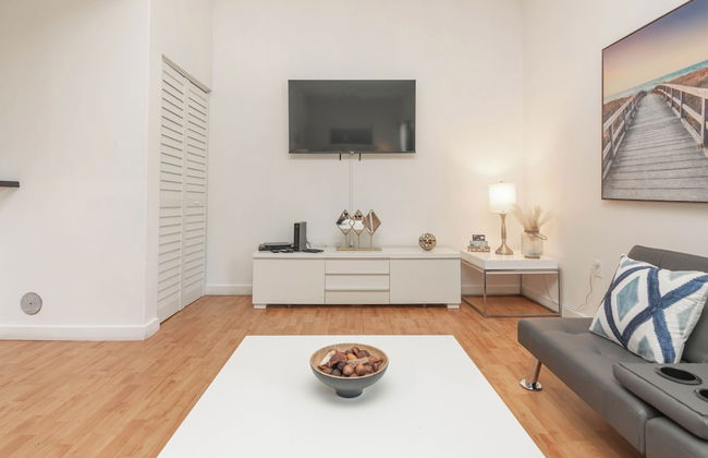 Boutique Apartments Convention Center - Photo 32