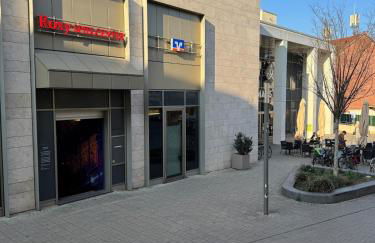 Luxus-Apartment im Herzen von Ludwigsburg - - WLAN - Klima - 24h Check-In - Waschmaschine - Terrasse - 200m vom Schloss und vom Ludwigsburger Marktplatz - - - Foto 33