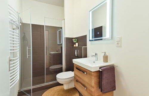 Luxus Apartments - Perfekt für Familien & Gruppen - Zentrale Lage & Parkplatz - Foto 34