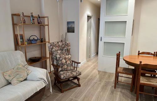 Piso con parking en el centro a 2 minutos de la playa - Foto 12