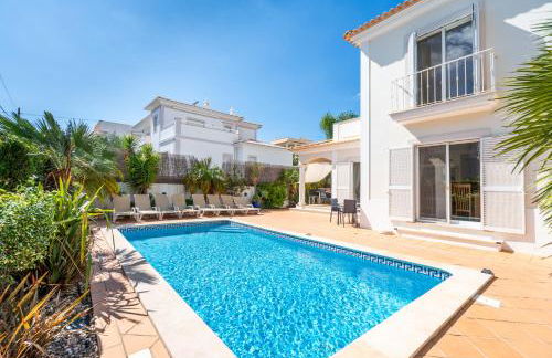 Captivating Villa 600M to Vau Beach - Foto 15