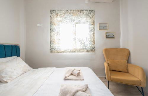 In the center of Messolonghi - Photo 12