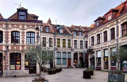 Independent and Comfortable Studio - Near the tram - Foto 18