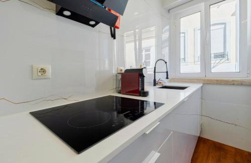 Boutique Home in Setúbal, By Home Match - Photo 16