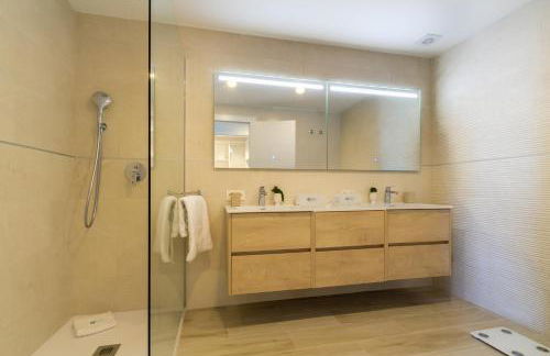 MARBELLA BANUS SUITES - Harbour Seafront Apartment - Foto 54