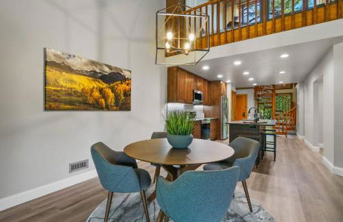 #1Condo Glacier Resort Pool Golf HotTub Sauna Gym - Foto 5