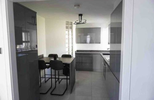 LUXURIOUS SEASIDE APARTMENT - Foto 7