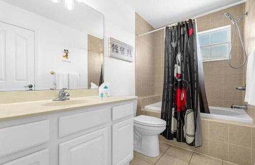 Vista Home near Disney - NEW heated hot tub - games room - Foto 26