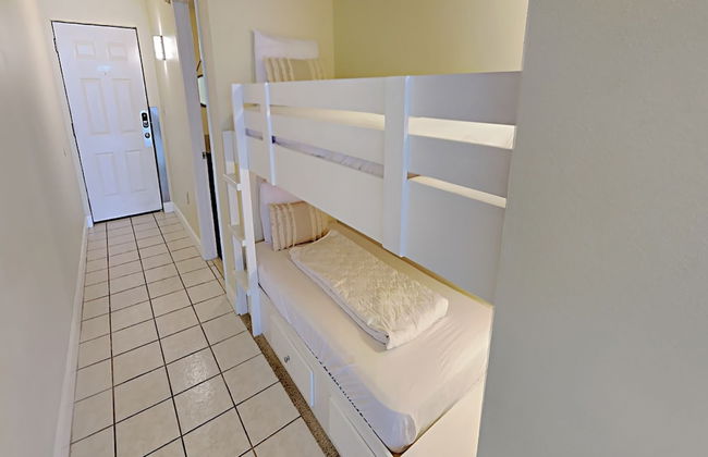 Pelican Beach by Southern Vacation Rentals - Photo 5