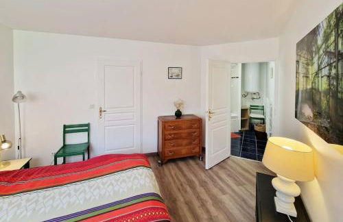 Votre cocon avec baignoire et Wifi à 15 min à pied du centre d'Amiens - Foto 3