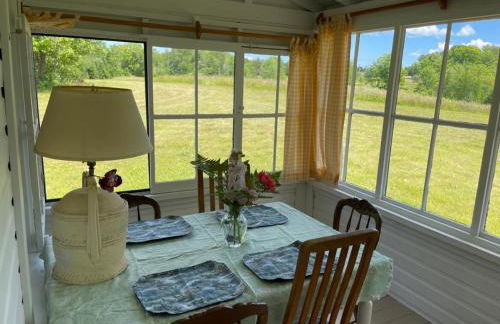 Waterfront Wildflower Cottage with Private Dock! - Foto 15