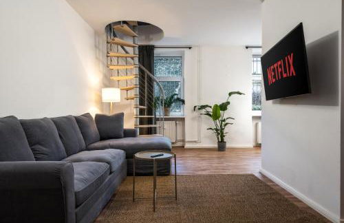 Sonnig & Helle Wohnung Alexanderplatz in 15min zu erreichen, Herthastraße sehr schön und groß für Gruppen geeignet - Photo 21