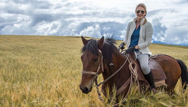 Passeio a cavalo pelo Templo da Lua e Montanha de Chacan