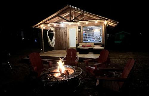 Cozy Waterfront Cabin for a Memorable Getaway on Toledo Bend Lake in Hemphill, Texas - Photo 12