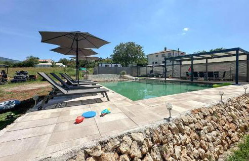 Pet Friendly Apartment In Krsan - Photo 15