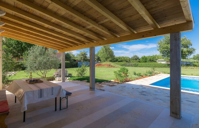 Ana Lucija - Foto 38