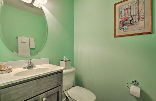 Unwind Fireside! Poconos Cottage 12 Mi to Slopes - Foto 19