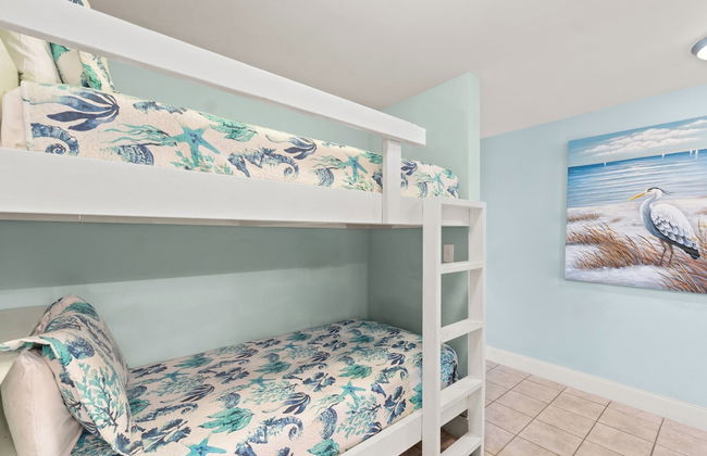 Laketown Wharf by Book That Condo - Foto 68