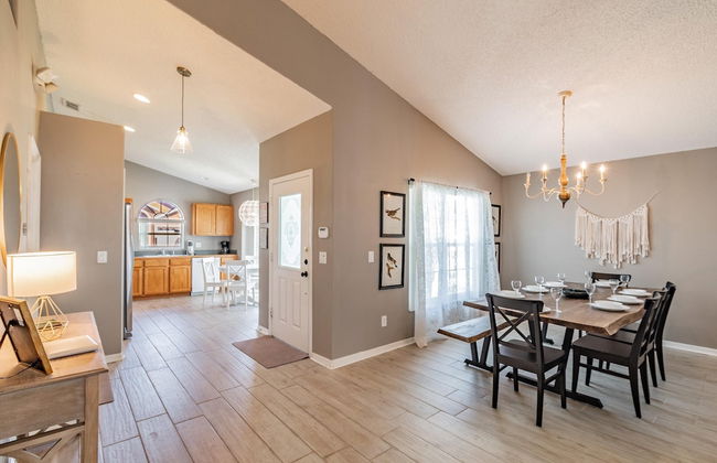 Santee Villa - Photo 9