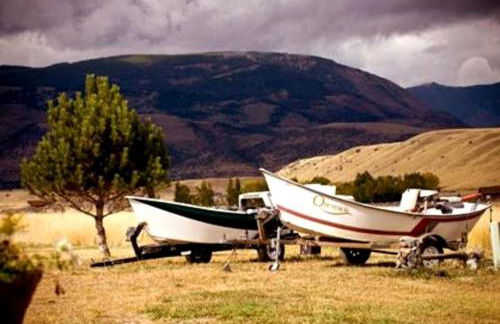 Remote Six-Bedroom Lodge for Rent near the Chico Hot Springs, Montana - Photo 5