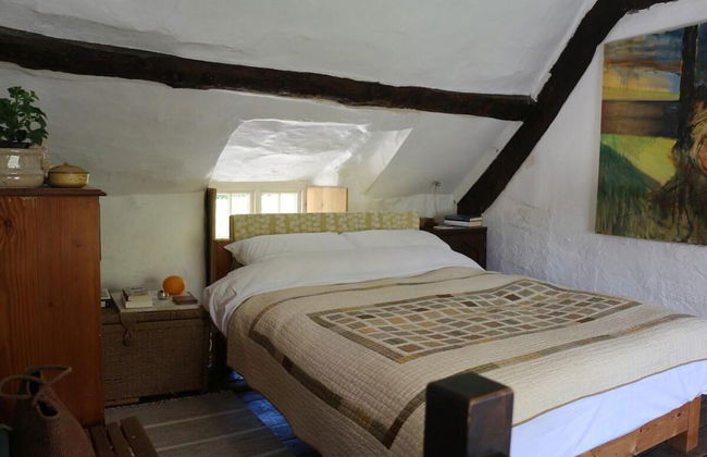 15th Century 3 Bedroom Cottage & Delightful Garden - Photo 2