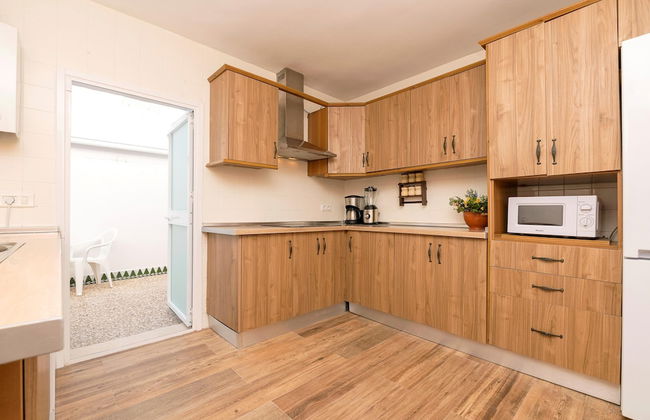 El Paseo Del Faro in Chipiona - Foto 12