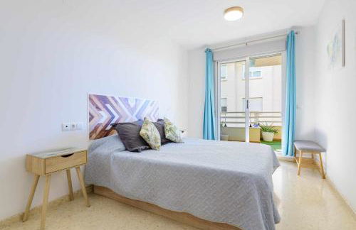 Apart. Port Arenal con terraza y piscina - Foto 12