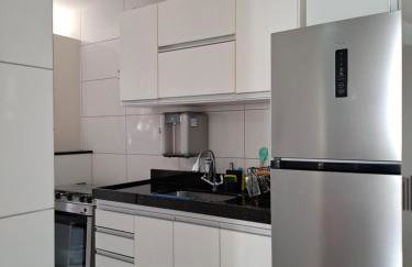 Edf Gil Nogueira - Praia do Morro - GUARAPARI - ES - Brasil - 4º Andar TELA Proteção - FRENTE Sol Manhã - 02 quartos com Split - WIFI - Varanda Gourmet com CHURRASQUEIRA - 02 elevadores - 01 Vaga - PISCINA - Sauna - Portaria 24 HRS - 50m da Praia do Morro - Photo 12