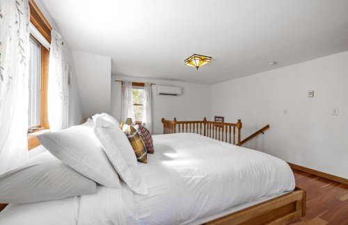 Secluded Cottage with hot tub, fire pit, and views - Foto 18