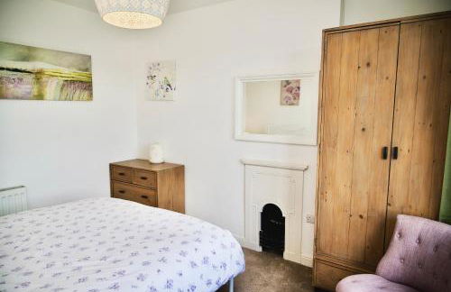 Bryn Gwyn, Sleeps 8, Sea Views, Borth y Gest - Photo 12