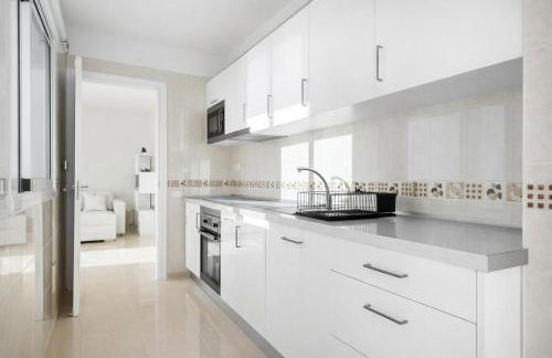 3 BEDROOM OCEAN VIEW PENTHOUSE WITH PRIVATE TERRACE & jACUZZI - Foto 7