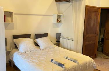 gîte de Fontjalabert en campagne tout confort - Foto 1