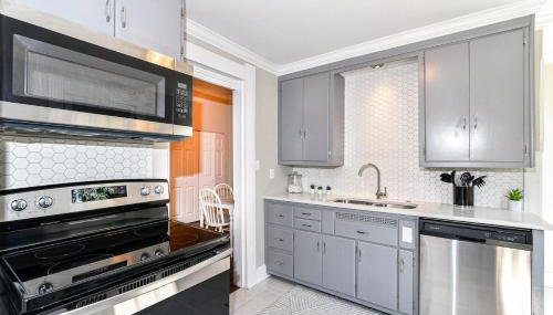 Cheerful 2-Bedroom Cottage in Downtown Noblesville - Foto 5