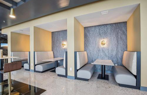 Skyline Views & PoolMins to Vanderbilt - Foto 23