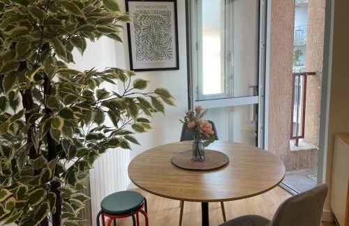 Stylish Apartment with Balcony - Very Central - Long Stays and Pets Welcome - Foto 18