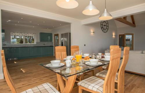 Quarter Acre House - Photo 6