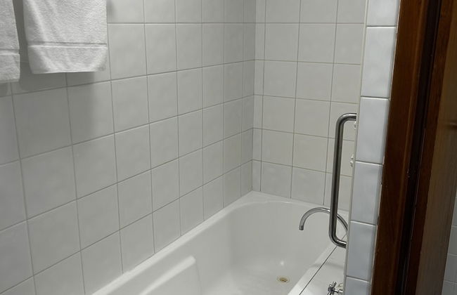 Emu Beach Chalets - Photo 40