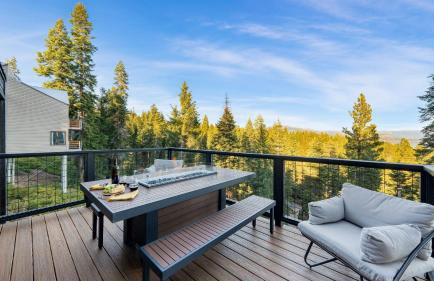Lake View, Firepit, Game Room Remodeled Lake Tahoe Luxury Cabin by Avantstay - Foto 76