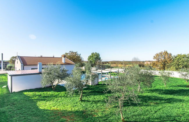 Beautiful Villa in Vrsar With Swimming Pool - Foto 11