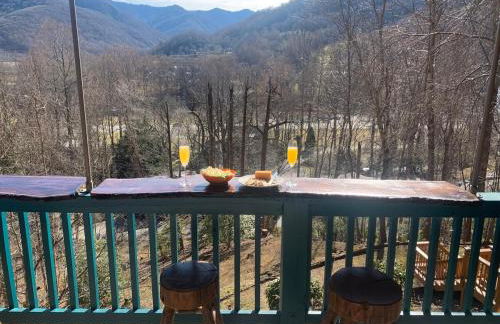 BearHavencabinfun 3 story Log Cabin Mountain View,Hot Tub, sleeps 10 - Foto 29