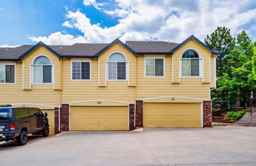 Unwind in Style in this stunning townhome retreat - Foto 15