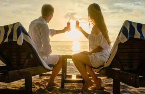 BEACHFRONT APARTMENT In LA CALA DE MIJAS - Photo 2