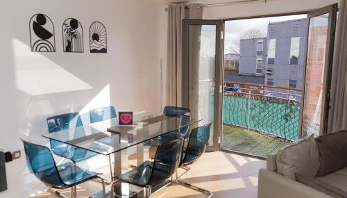 Highrise Balcony Stay in the Heart of Wolverhampton - Foto 2