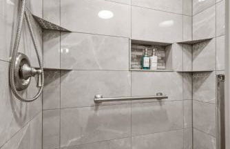 Sauna, Game Room, and Beach Front on Houghton Lake - Foto 57