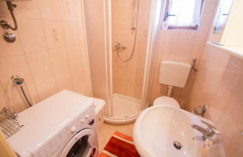 Holiday house in Labin with terrace, air conditioning, W-LAN, washing machine (4866-1) - Photo 13