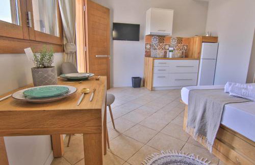 The Wave House By Plakalona Villas & Apartments - Photo 9