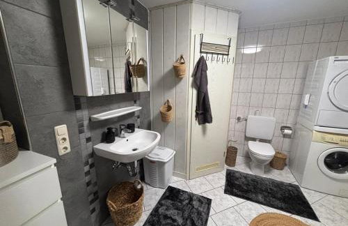 Eifelruhe 3 in Hellenthal - ideal für Familien und Paare mit Hund - voll ausgestattete Küche und zwei Schlafzimmer - Photo 15