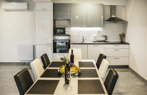 Holiday home Leko with outdoor pool and hot tub , can fit 22 people - Foto 42